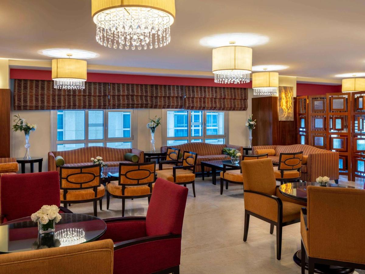 Anwar Al Madinah Movenpick Hotel